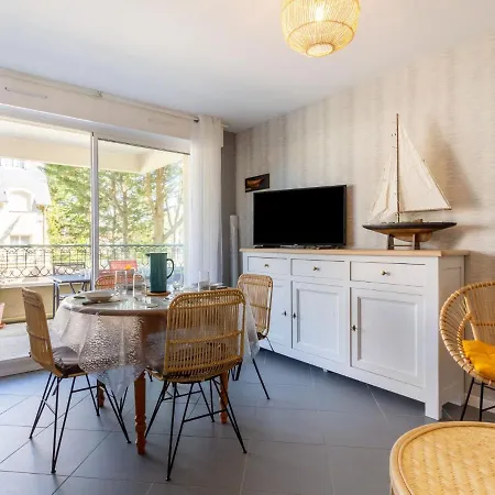Montaigu By Interhome Cabourg